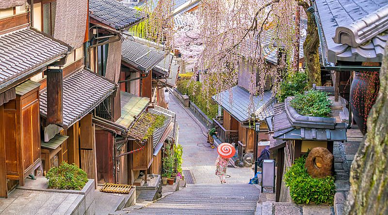 Discover historic Kyoto that has been remarkably well preserved for over a millennium.