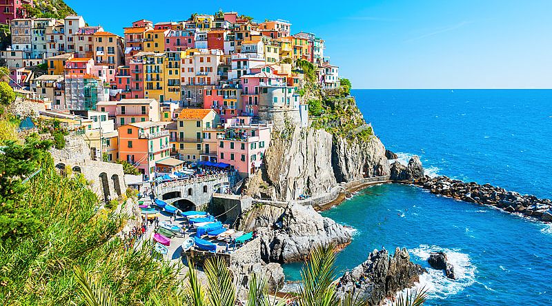 Manarola on Cinque Terre, Italy Manarola on Cinque Terre, Italy