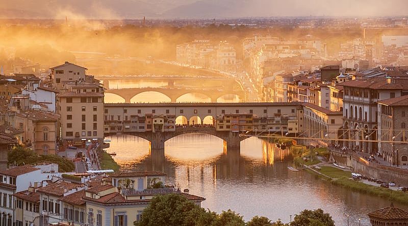 Morning view of the Ponte Vecchio bridge in Florence, Italy. Morning view of the Ponte Vecchio bridge in Florence, Italy.