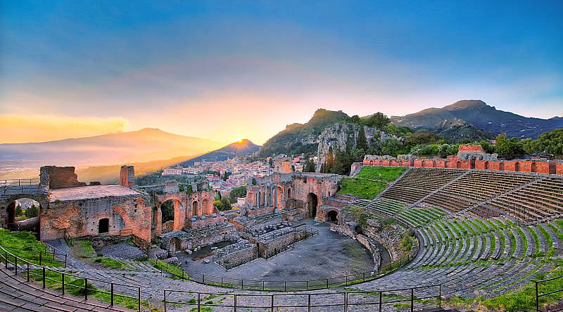 Taormina Greece Theater in Sicily, Italy Taormina Greece Theater in Sicily, Italy
