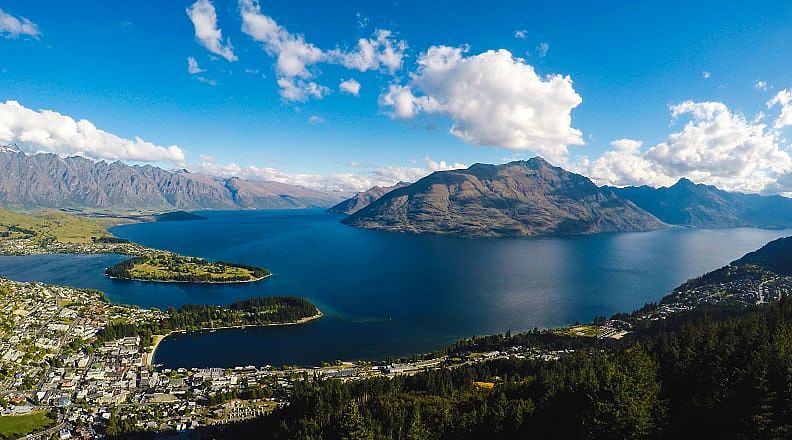 Queenstown, New Zealand Queenstown, New Zealand