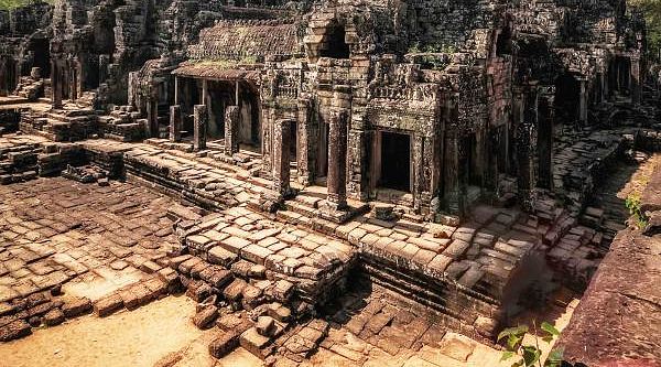 Amazing view of Bayon temple at sunset Angkor Wat complex, Siem Reap Amazing view of Bayon temple at sunset Angkor Wat complex, Siem Reap