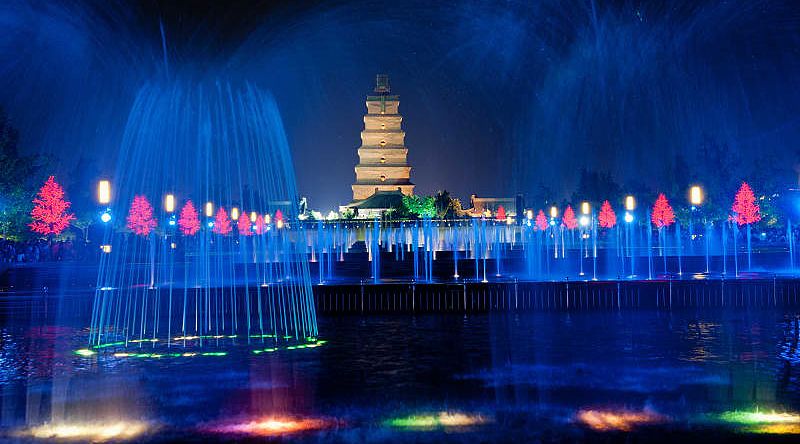 Illuminated water show at 1300-year-old Wild Goose Pagoda in Xian, China. Illuminated water show at 1300-year-old Wild Goose Pagoda in Xian, China.