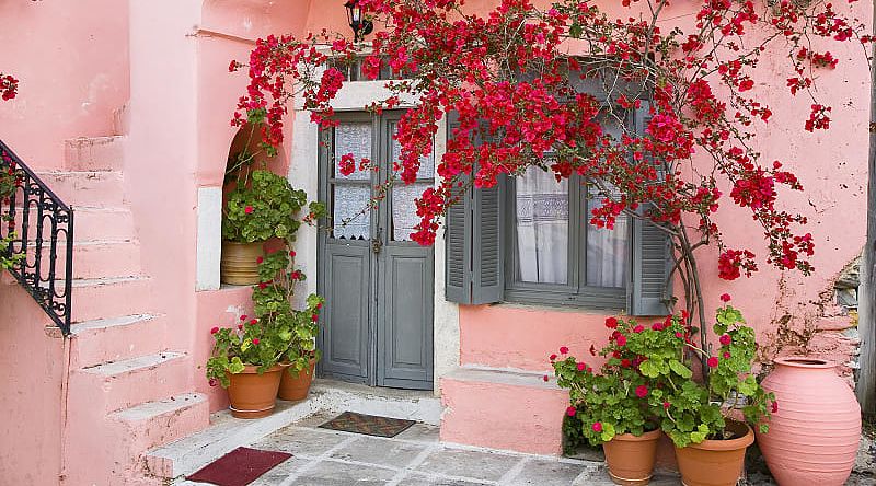 You can spend the night in one of these medieval houses in Naxos, Greece You can spend the night in one of these medieval houses in Naxos, Greece