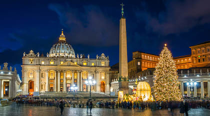 Saint Peter Basilica in Rome, Italy Saint Peter Basilica in Rome at Christmas