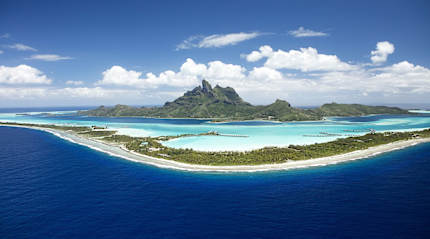 Aerial view of Bora Bora. Photo courtesy of Grégoire Le Bacon / Tahiti Nui Helicopters