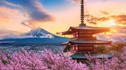 Chureito Pagoda with view of Mt. Fuji in Arakurayama Sengen Park, Fujiyoshida, Japan