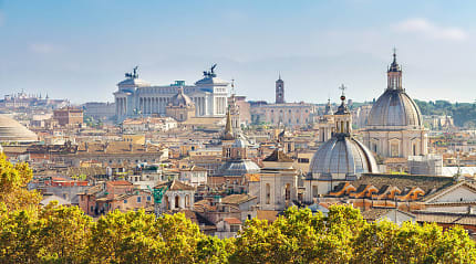 Skyline highlighting the architecture of Rome, Italy