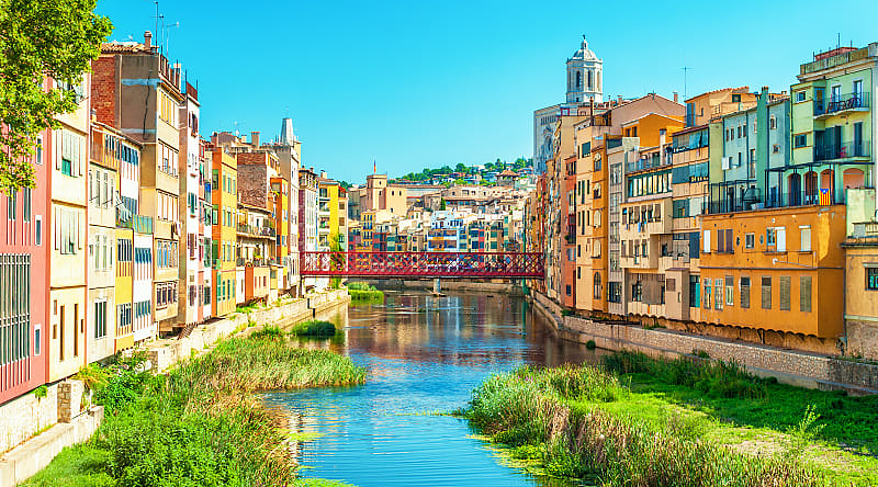 Building on Onyar river in Girona, Spain. Building on Onyar river in Girona, Spain.