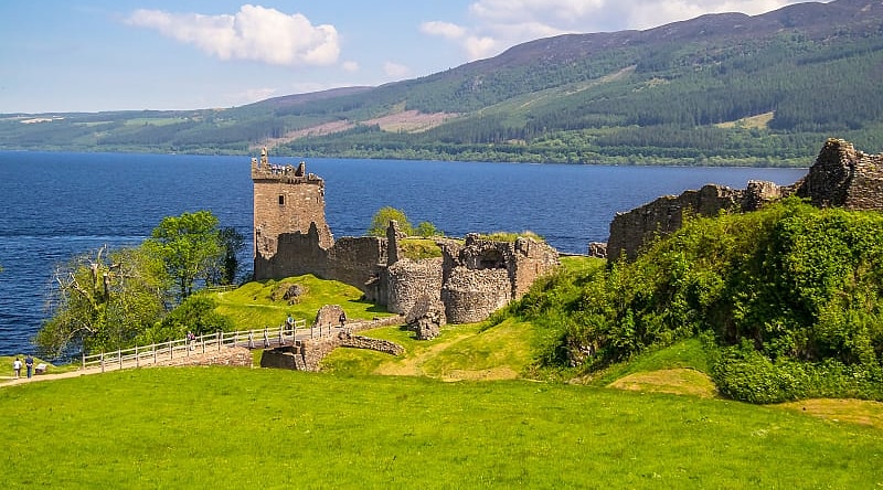 Urquhart Castle ruins in the Highlands of Scotland Urquhart Castle ruins beside Loch Ness in the Highlands of Scotland.
