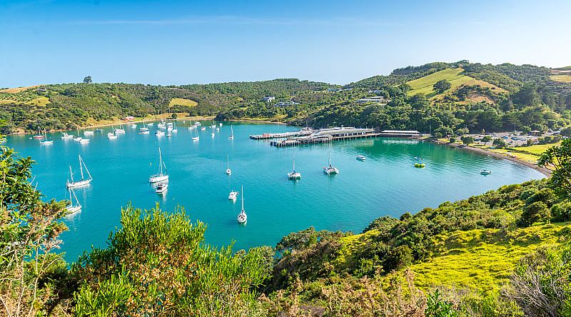 Beautiful bay on Waiheke Island in New Zealand 