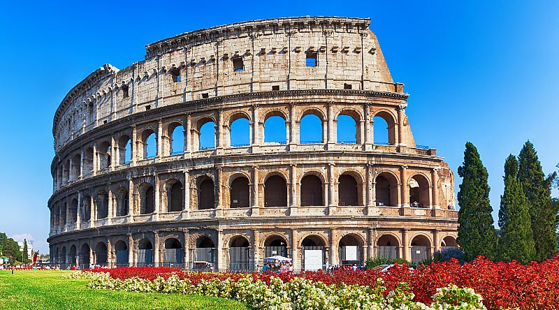 Family at the Roman Colosseum in Italy