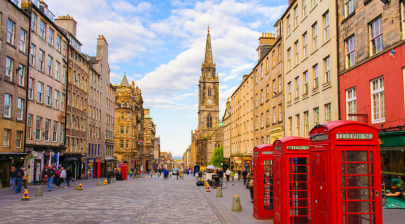 Street view of Edinburgh, Scotland Street view of Edinburgh, Scotland