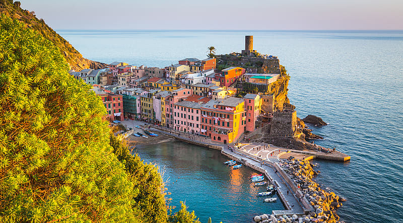 Vernazza town on Cinque Terre, Italy Vernazza town on Cinque Terre, Italy