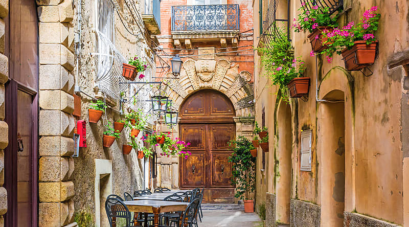 A small cafe in Positano, Italy A small cafe in Positano, Italy