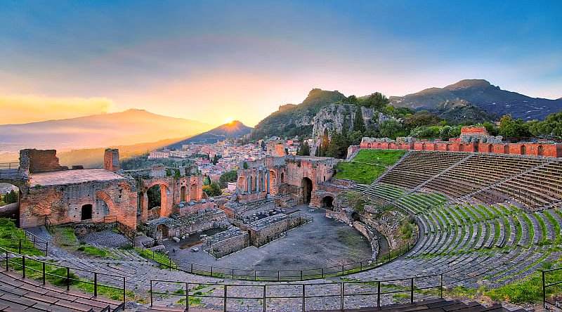 Taormina Greece Theater in Sicily, Italy Taormina Greece Theater in Sicily, Italy