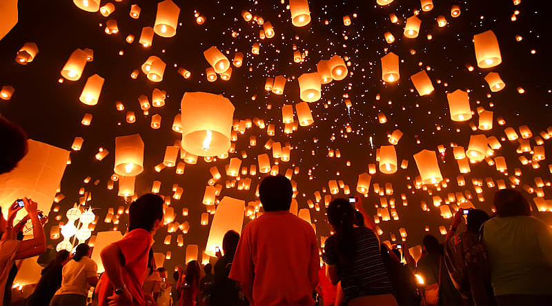 Floating lantern festival in Thailand Floating lantern festival in Thailand