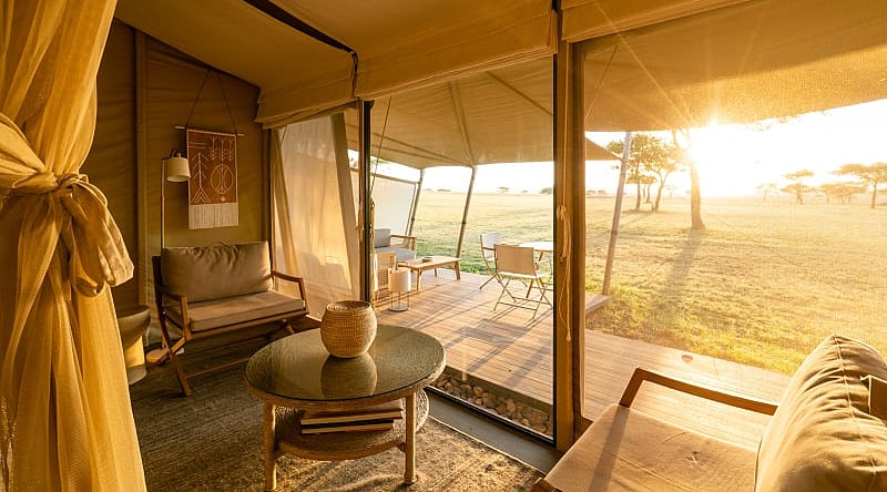 Photo courtesy: Singita Sabora Tented Camp Luxury text in Serengeti