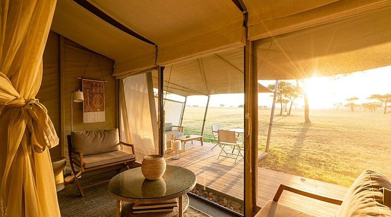Luxury text in Serengeti