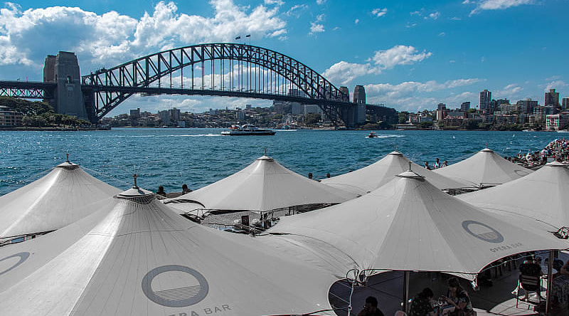 Harbor Bridge in Sydney and largest steel arch bridges in the world.