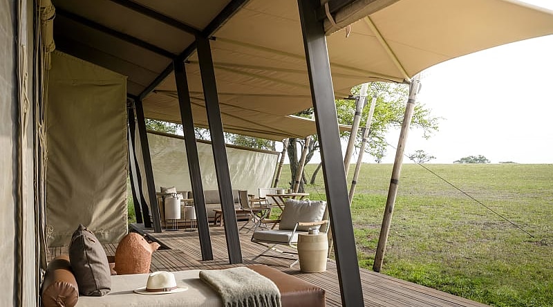 Luxury tent on Serengeti, Tanzania
