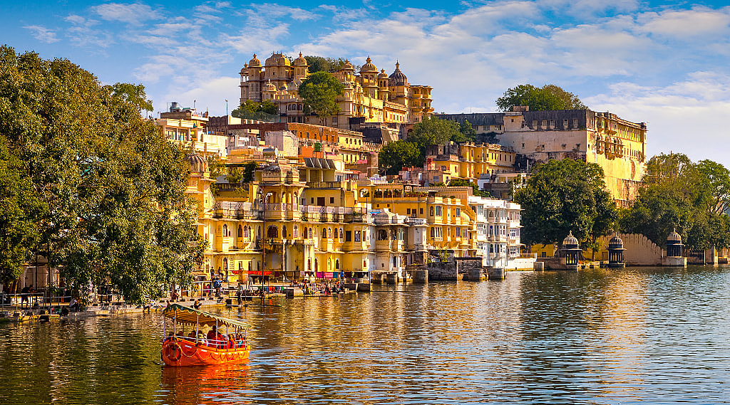 Pichola Lake in Udaipur, India