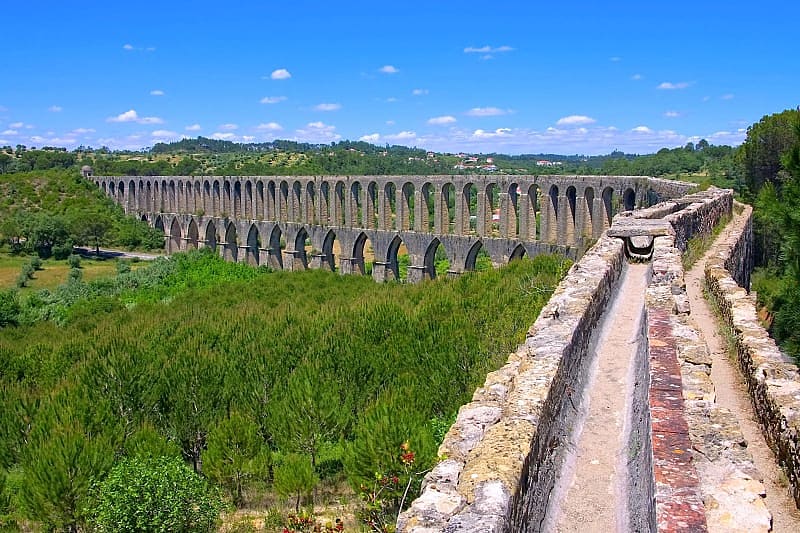 Ancient Aqueduto dos Pegões, Tomar