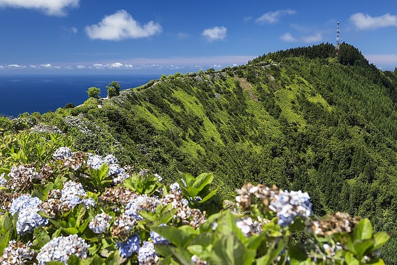 Pico da Barrosa on Villa Franca island, San Miguel coast
