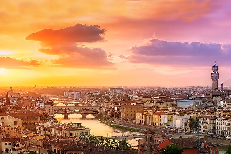 Honeymoon view in Florence, Italy Romantic sunset over the Arno river in Florence, Italy