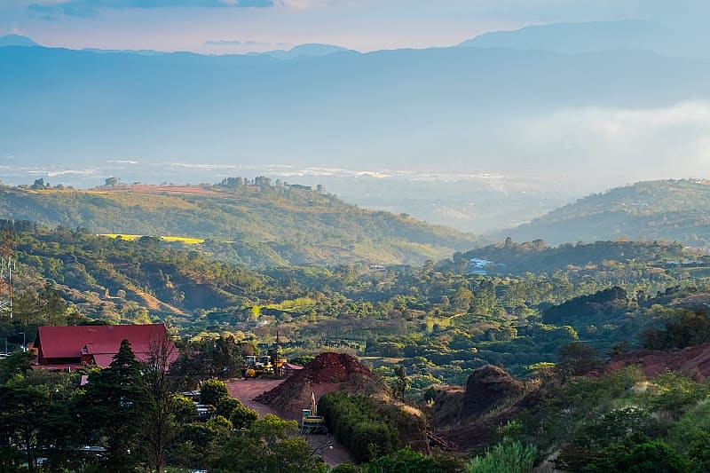 The slopes of the Central Valley are known as the heart and soul of Costa Rica, filled with rich plantations and winding mountain roads.