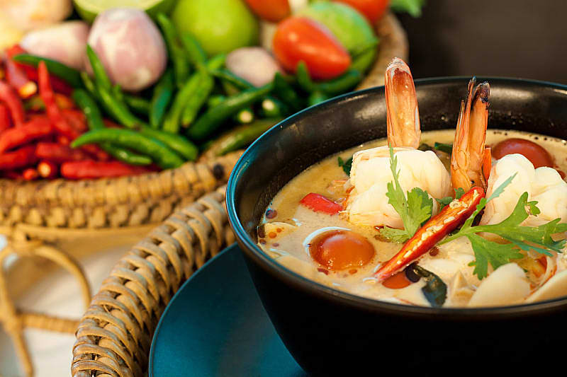 Tom Yum Goong, Thai hot and spicy soup with shrimp