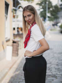 Travel agent Darya in Italy