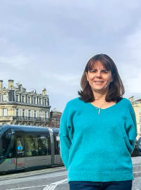 Travel agent Sophie in France