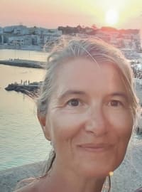 Travel agent Giuliana in Italy