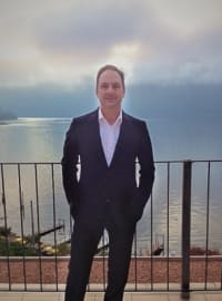 Travel agent Dominick in Italy