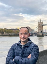 Travel agent Luis in England