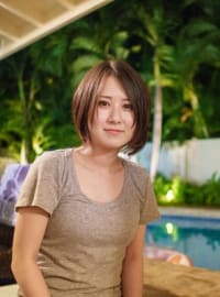 Travel agent Nanami in Japan