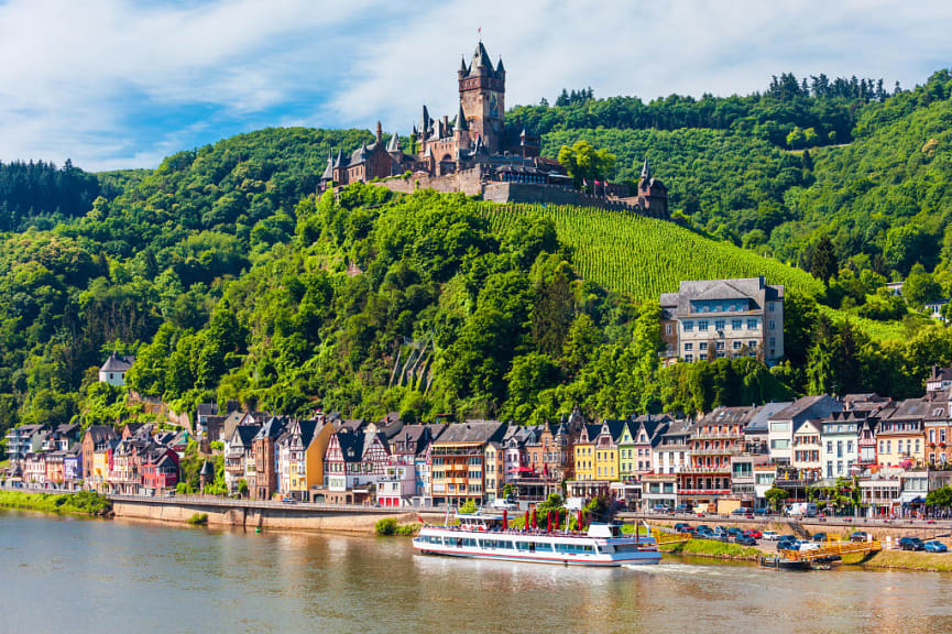 Reichsburg castle on the hillside banks of the Moselle Rivere in Cochem, Germany