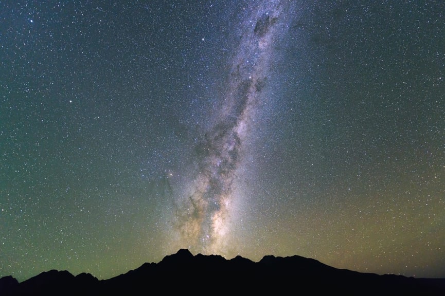 Milkey Way over Mt Cook Dark Sky Reserve in New Zealand