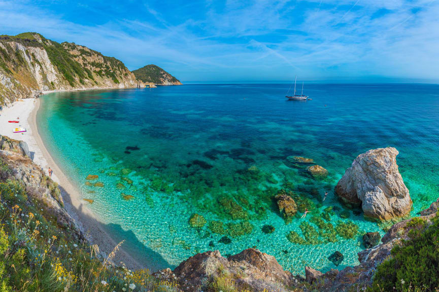 Spiaggia di Sansone in Portoferraio, Italy