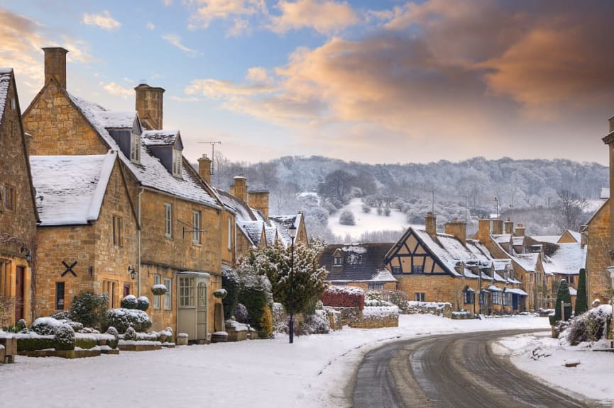 Snowy street in the Cotswolds village of Broadway