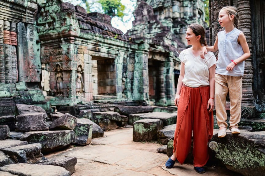 Family visiting the Preah Khan Temple in Cambodia