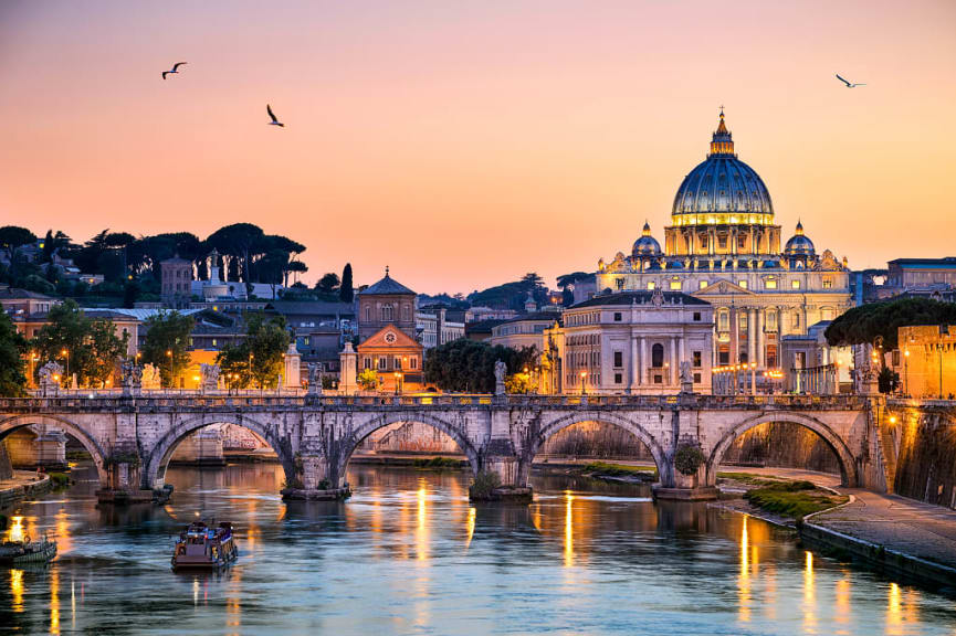 Night view of the St Peter's Basilica in Rome, Italy