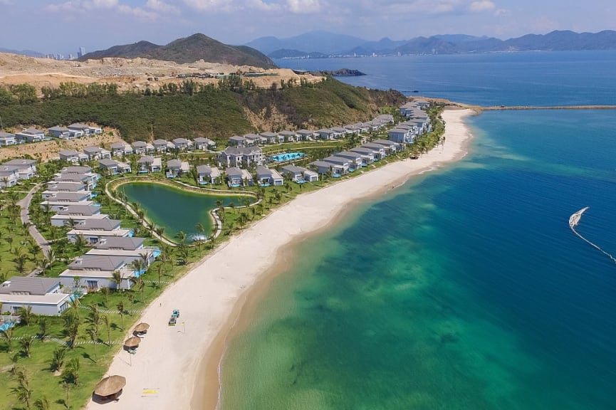 Aerial view of a turquoise beach in Cam Ranh in Vietnam.