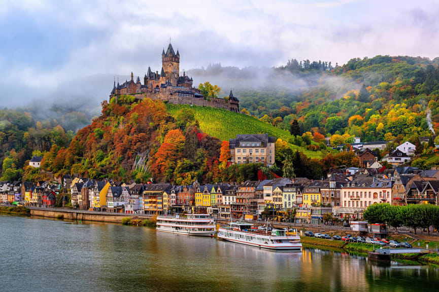 Moselle river with Reichsburg Castle