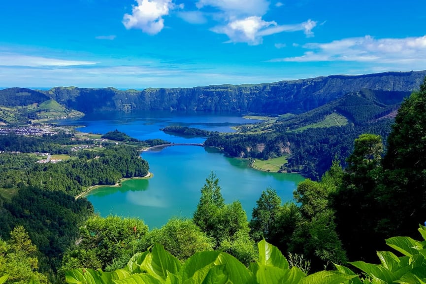  Lagoa das Sete Cidades in São Miguel, the Azores