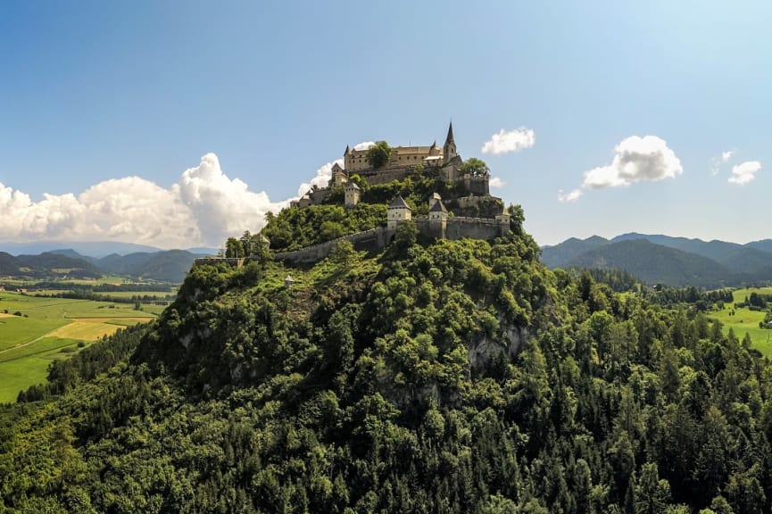 Burg Hochosterwitz ear Sankt Georgen am Langsee in Carin