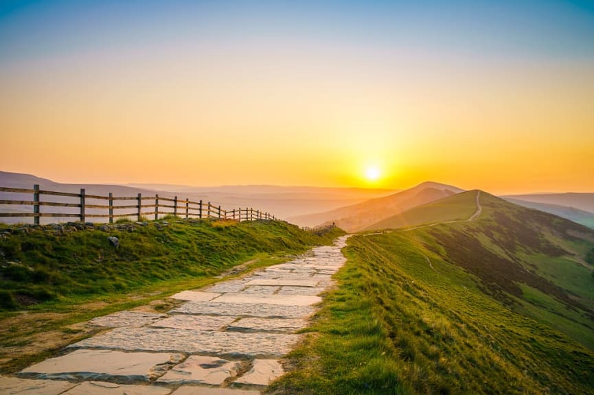 Sunrise at Mam Tor Hill in the Peak District, England