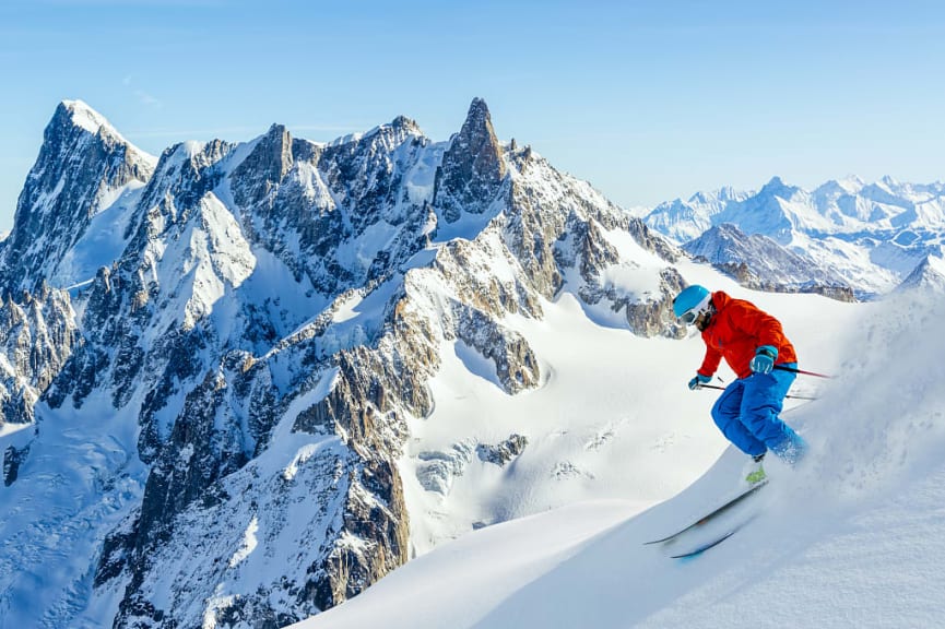 Skiing Vallee Blanche Chamonix with panorama of Grandes Jorasses in FranceSkiing Vallee Blanche Chamonix with panorama of Grandes Jorasses in France