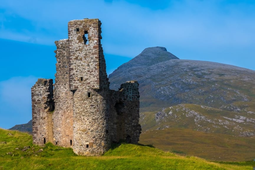 16th CentAdvreck Castle in Sutherland, Scotland